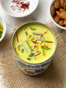 Hot Badami Malai Milk [250 Ml]