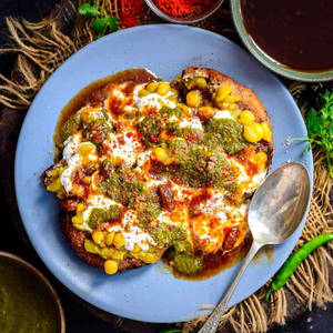 Aloo Tikki Chaat (2 Pc)