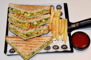 Spiced Mint Chutney And Cottage Cheese Sandwich