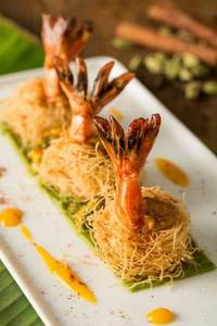 Betel Leaves Prawns Bites