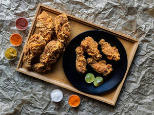 Buy 4pcs Of Leg Get 4 Pcs Of Wings Freeee!!