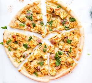 Tandoori paneer pizza