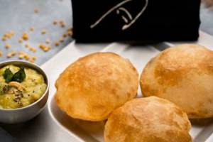 Poori (4 Pcs)