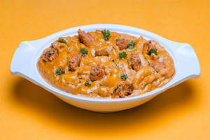 Mac N Cheese With Butter Chicken