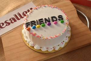 Round Shaped Vanilla Friends Cake