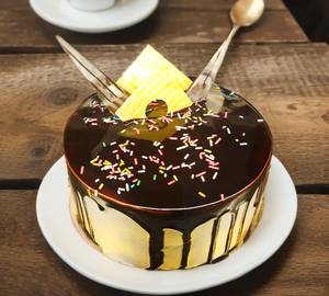 Light Chocolate Cake