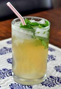 Ginger Ale Mojito