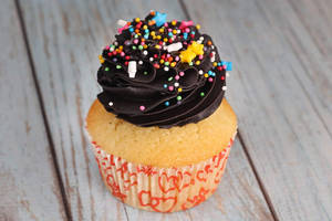 Boston Cream Cupcakes (center Filled)