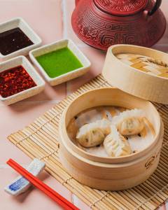Spicy Seafood Peking Dumpling