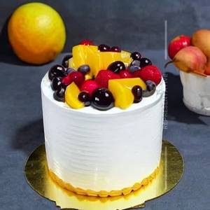 Mix fruit gateau     