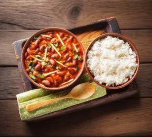 Steamed Rice With Rajma Masala And Roasted Papad
