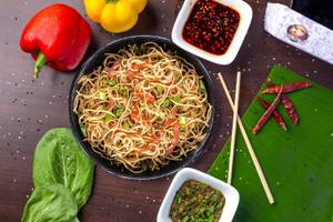 Veg Hakka Noodles