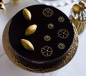 1/2 Kg Double Chocolate Truffle with French Nougatine