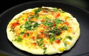 Egg Utthapam With Gravy