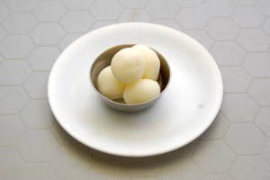 Rasgulla ( 1 Pcs)