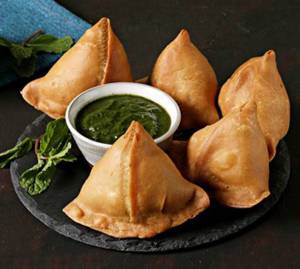 Aloo matar onion samosa