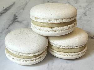 Vanilla Macaron
