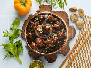 Veg Mushroom Pot Fried Rice [750 ML]