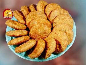 Pyaz Ki Kachori [4 Pieces]