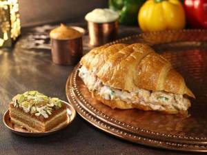 Cottage Cheese Shawarma In French Croissant