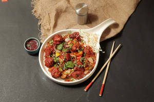 Chilli Chicken Dry (10 Pieces)