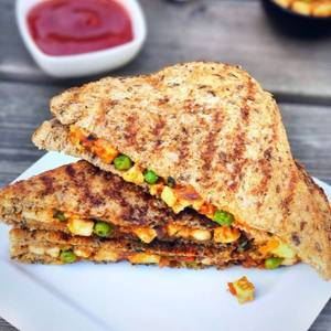 Paneer Makhni Sandwich