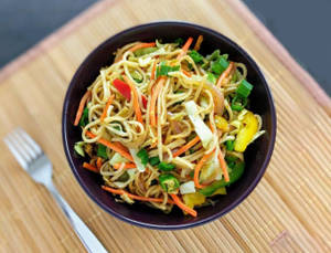 Veg Hakka Noodles