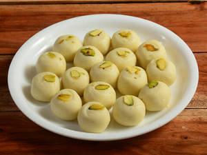 Khoya Peda (1 Kg)