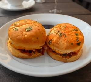 Aalo tikki creamy burger