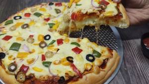 Tsk Special Pizza