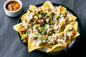 Nini's Nom Nom Nachos