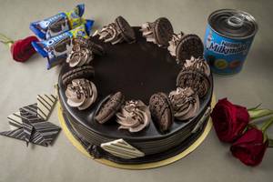 Light Oreo Chocolate Cake