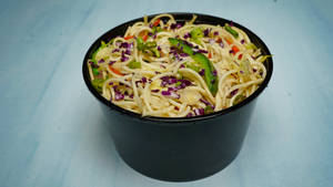 Hakka Noodles (Veg)