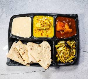 Kitchen Box Special Tawa Roti Thali