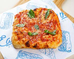 Classic Square Pizza (thick Crust)