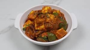Capsicum Paneer( Gravy, 14 Big Pieces)
