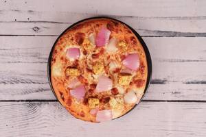 Onion paneer pizza
