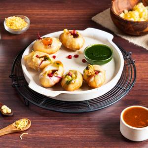 Stuffed Golgappe