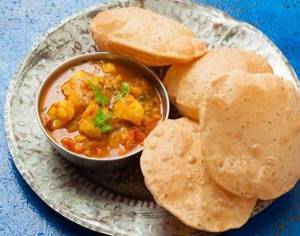 Aloo Poori Combo