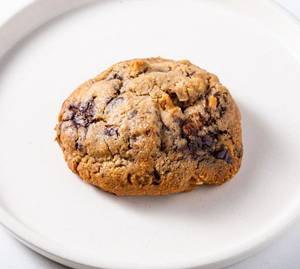 Walnut & Chocolate Cookie