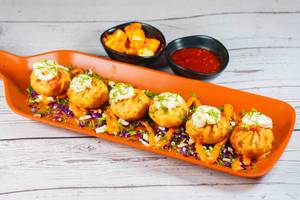 Fried Achari Paneer Momos (6 Pcs)