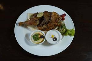 Mediterranean Roast Chicken With Oregano & Garlic