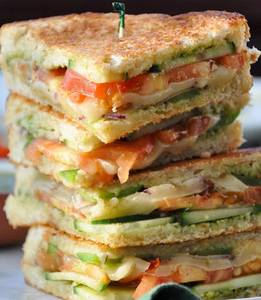 Veg Mayo Grilled Sandwich
