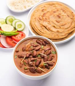Rajma Served With Laccha Paratha