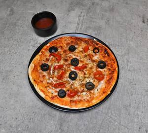 Olive And Red Paprica Pizza