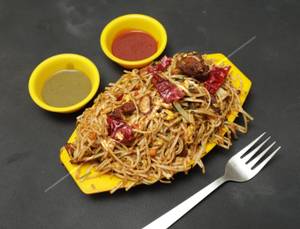 Schezwan Chicken Noodles