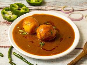 Egg Curry In Chicken Keema Gravy