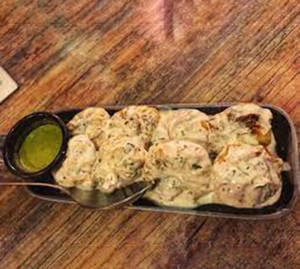 Cream Paneer Momos [7 Pieces]   