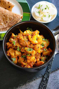 Aloo Gobh Iadraki