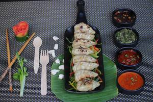 Chicken Kothey Momos (pan Fried)